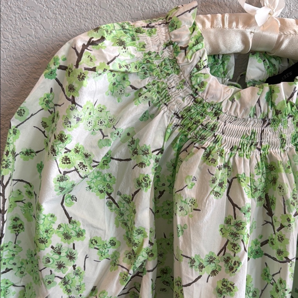 J Crew Green Floral  Blouse with Puffer Sleeves Size Large - Picture 4 of 7